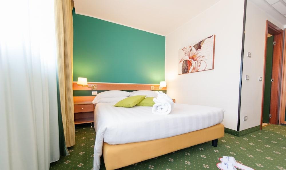Bv Hotel Oly Řím Exteriér fotografie