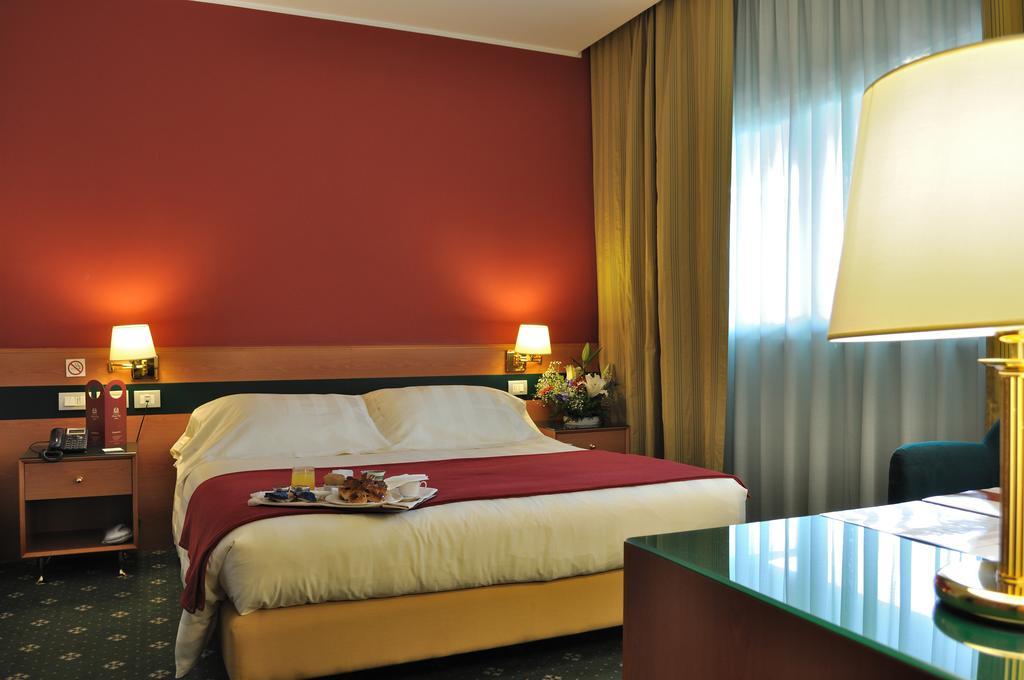 Bv Hotel Oly Řím Exteriér fotografie